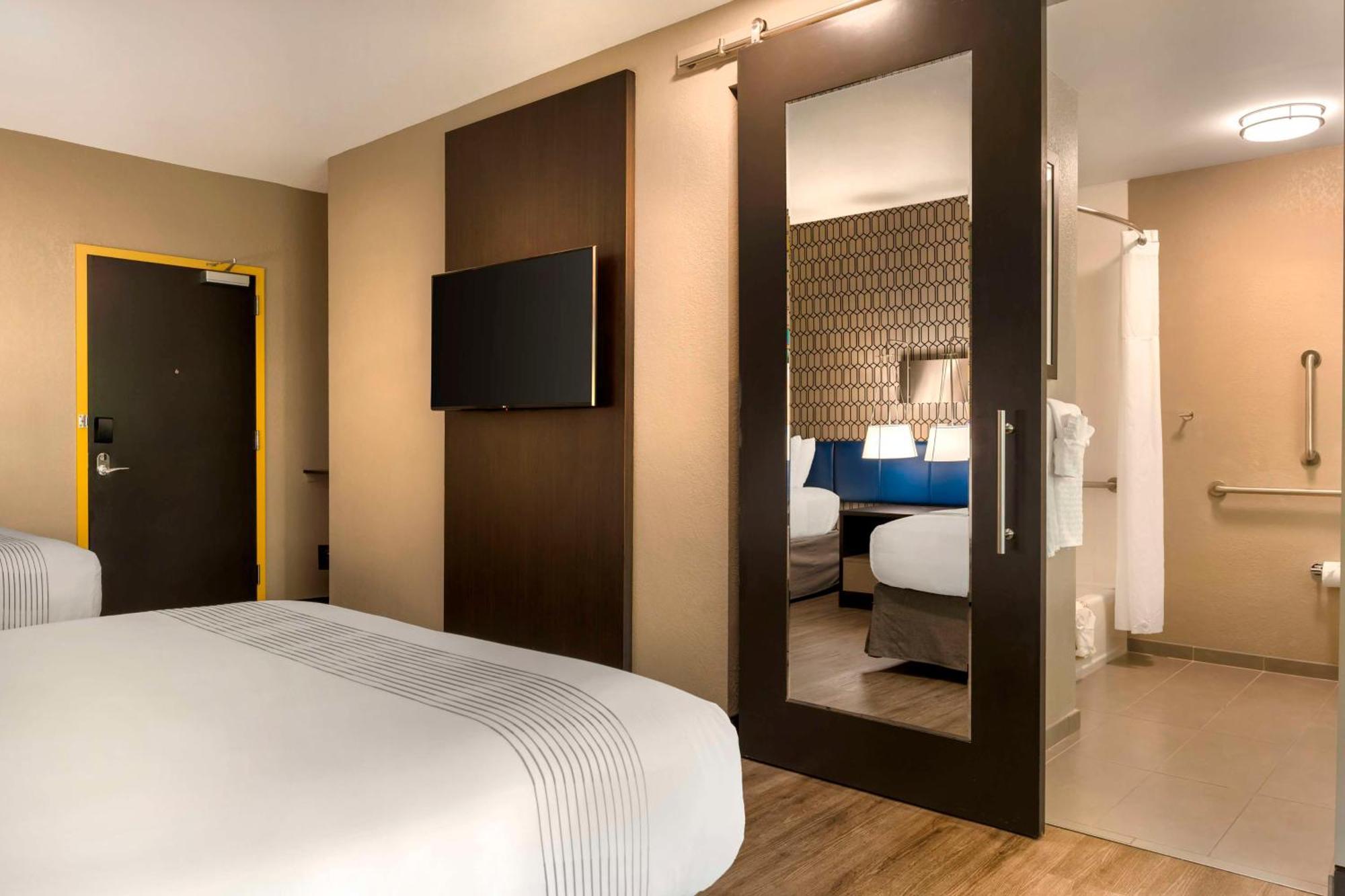 Glo Asheville-blue Ridge Parkway 3*